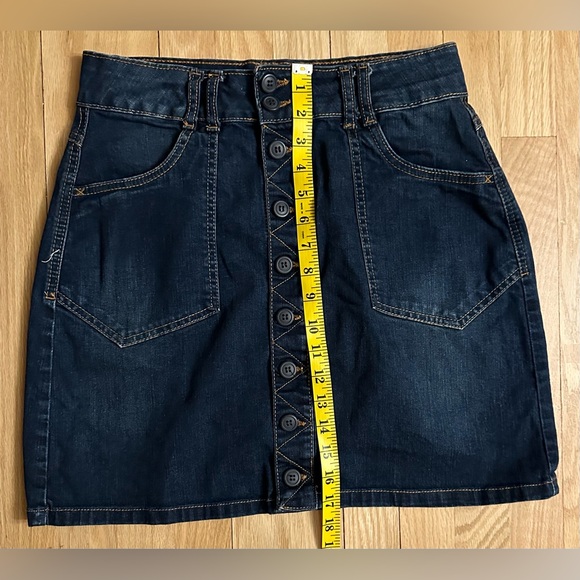 ZARA Button Up Denim Mini Skirt Dark Blue High Waist Summer Boho, Size 8 - Picture 5 of 5